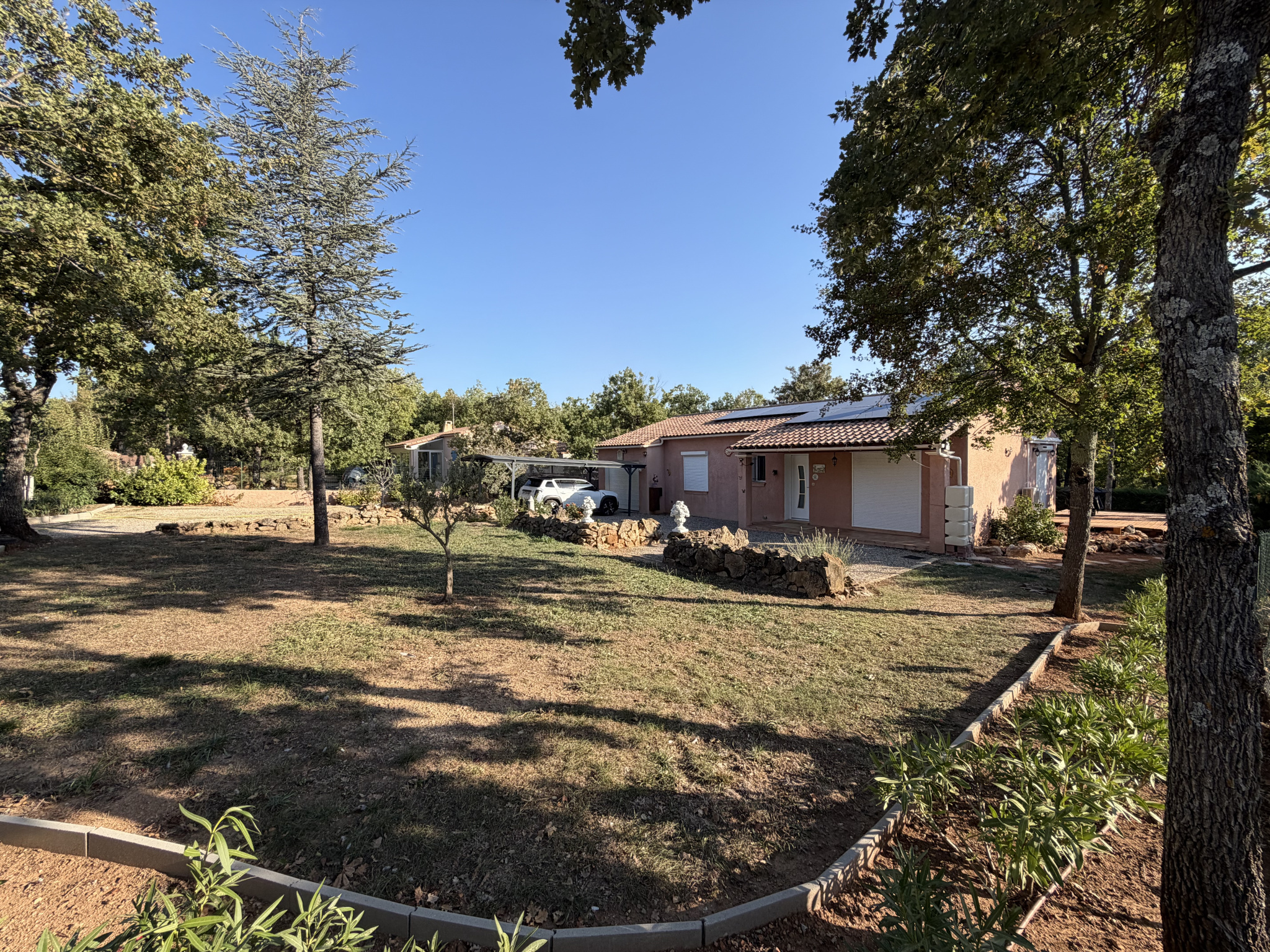 Maison 5 pièces 98 m² · à Régusse · 98 m² · 335 000 €